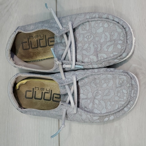 Hey Dude Wendy Youth Cat Eye Grey Loafer Slip On shoes sz Y2-L3 - Picture 4 of 12